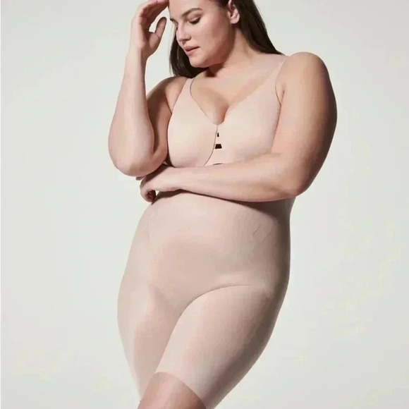 NWT SPANX Thinstincts® 2.0 High-Waisted  Mid-Thigh Short S - Picture 2 of 8